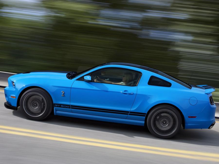  Shelby GT500 SVT 2012 года  (фото 28 из 31)